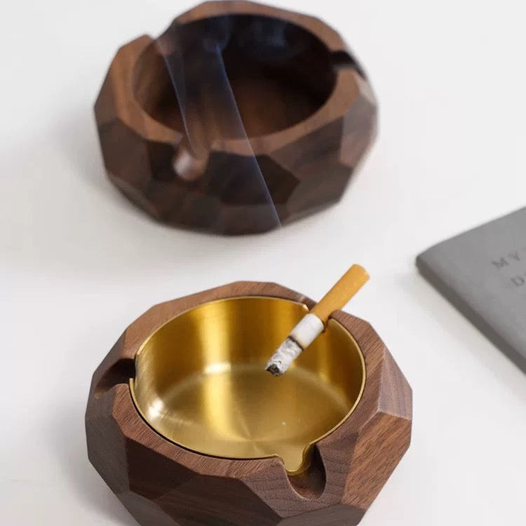 Boulder Solid Walnut Windproof Ashtray