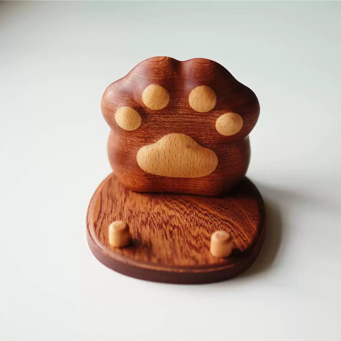 Cute paw shaped phone holder for workspace decoration