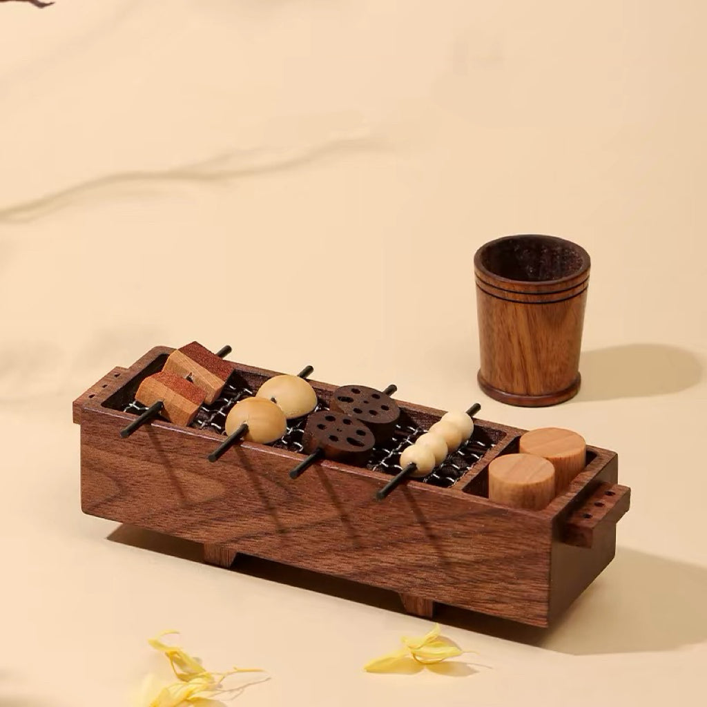 Decorative aroma diffuser with natural craftsmanship