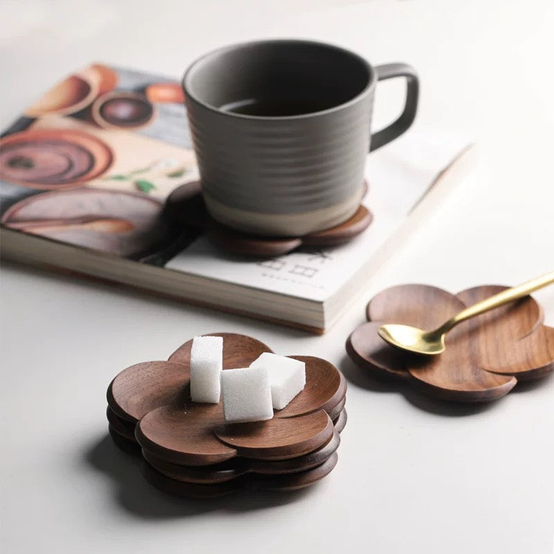 Little flower wooden coaster set made from natural walnut wood