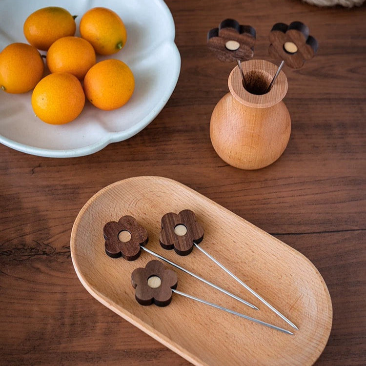 Minimalist walnut appetizer picks for home dining