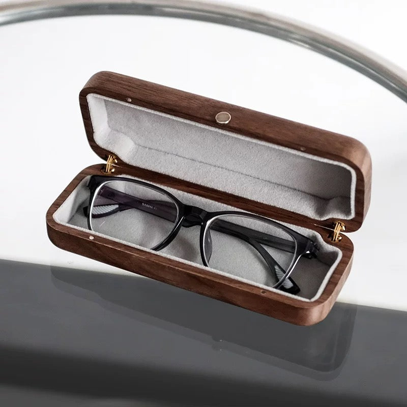 Natural wood eyewear case for sunglasses and reading glasses