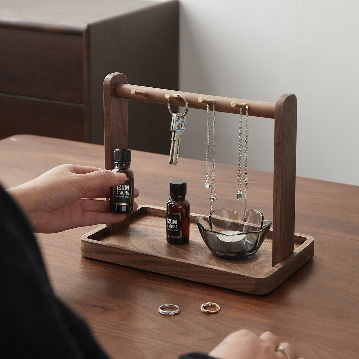 Natural wood key holder with smooth walnut grain finish