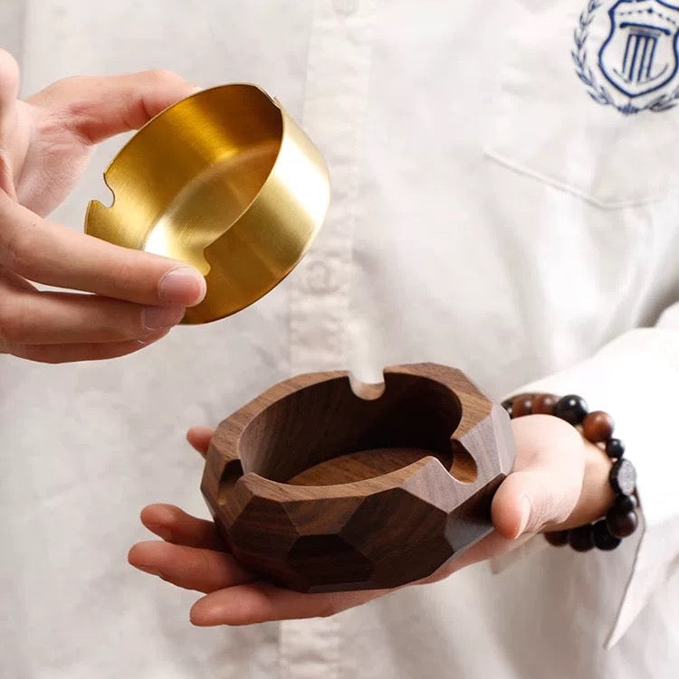 Solid walnut windproof ashtray with minimalist design