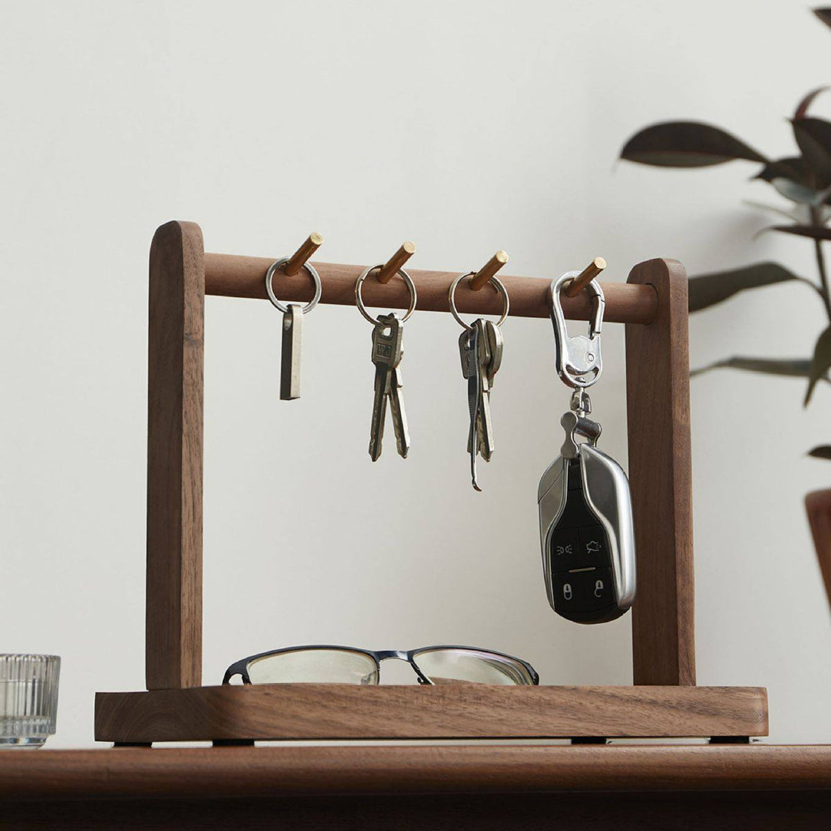 Wooden key organizer stand for entryway and desktop use